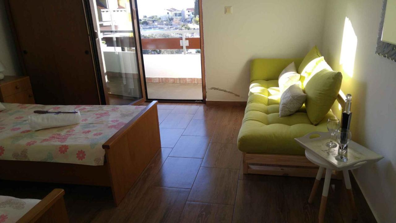 Vera Apartment 1 Rogoznica  Phòng bức ảnh