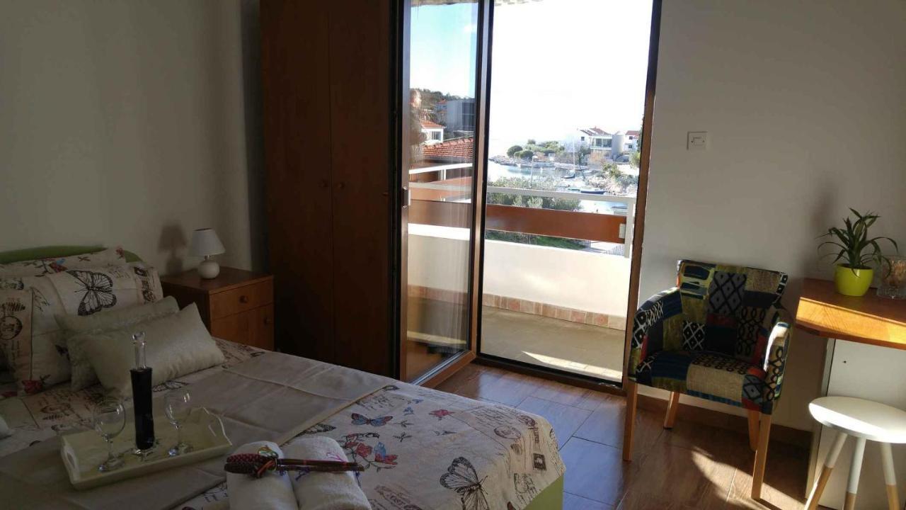 Vera Apartment 1 Rogoznica  Phòng bức ảnh